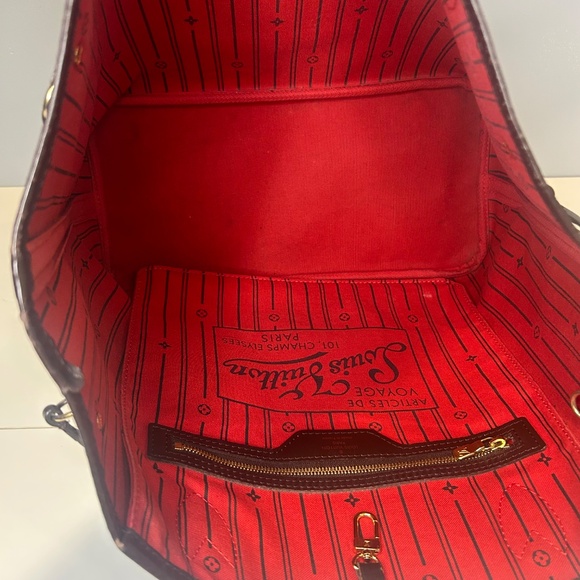 Louis Vuitton Neverfull MM Damier Red Interior - Picture 4 of 5